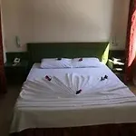 Elit Garden Apart 3* Side